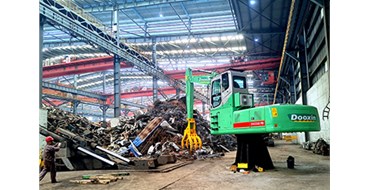 电动型固定式抓钢机交付广西钢厂